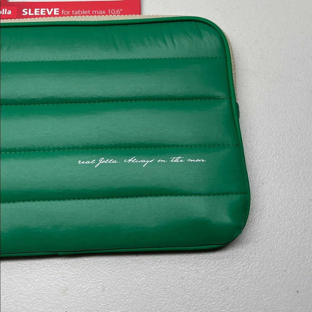 GOLLA 10.6 TAB SLEEVE Green. NEW
